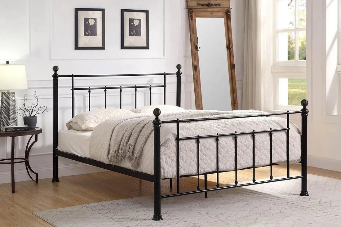 King vs Queen Bed, Which Size is Right for You?