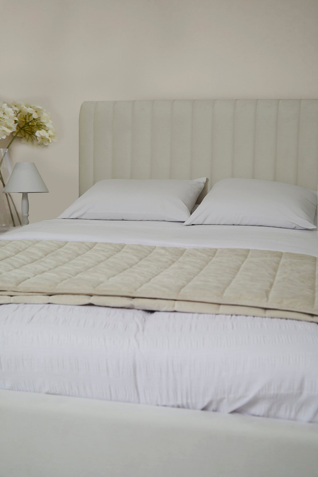 Huntington Ecru Fabric Bed
