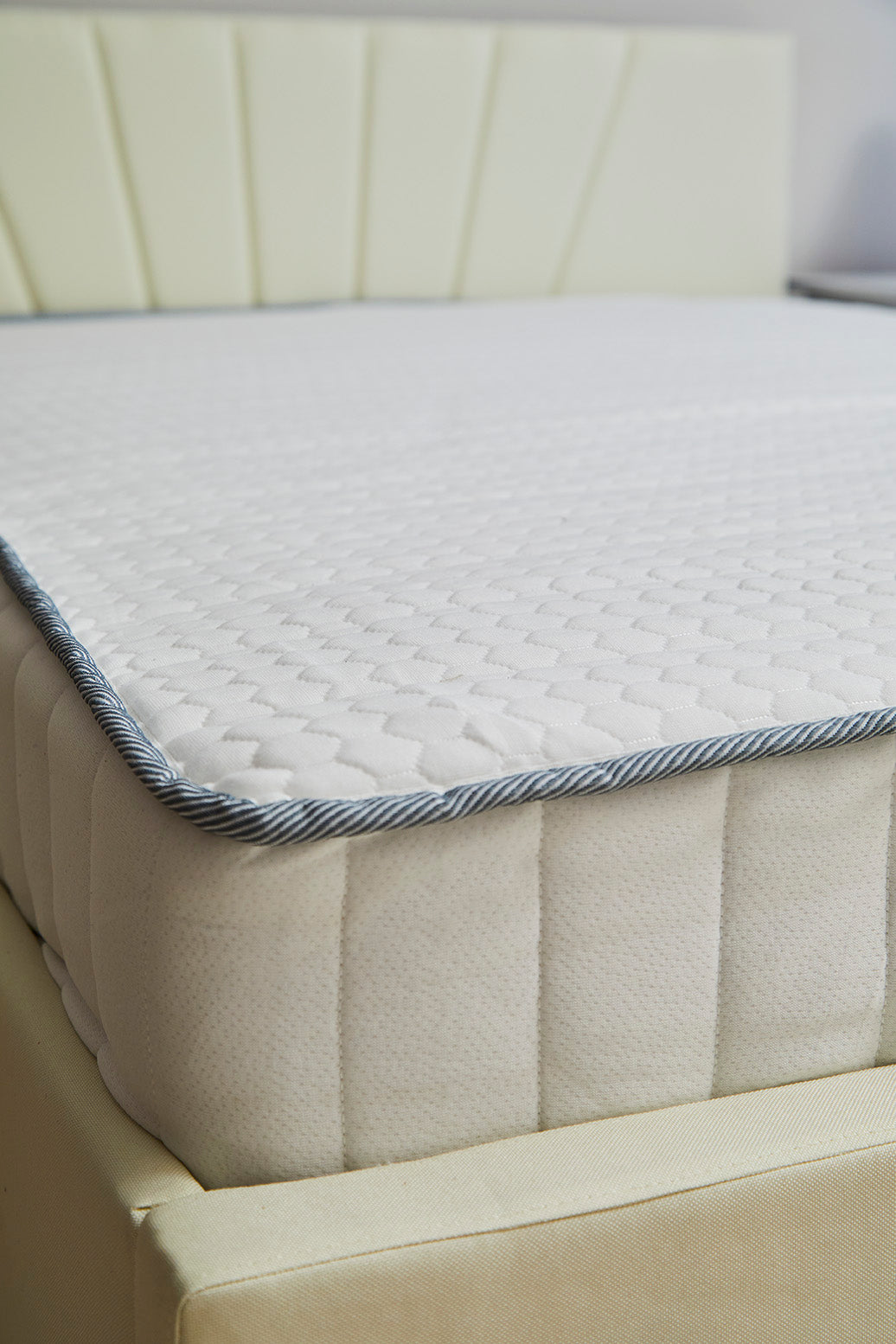 25CM/10" Pocket Sprung Mattress With Memory Foam All Sizes