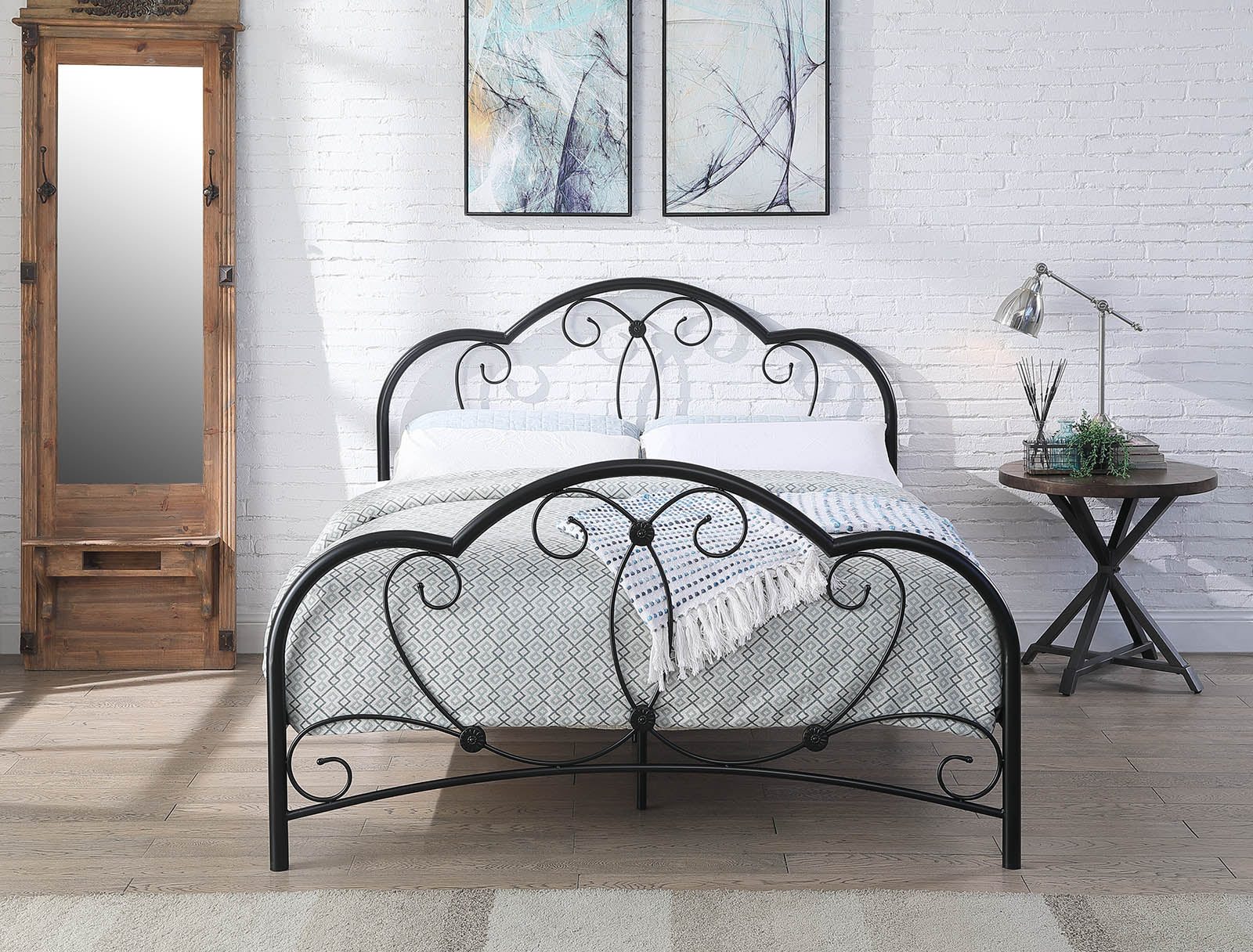Whitby Vintage Metal Bed
