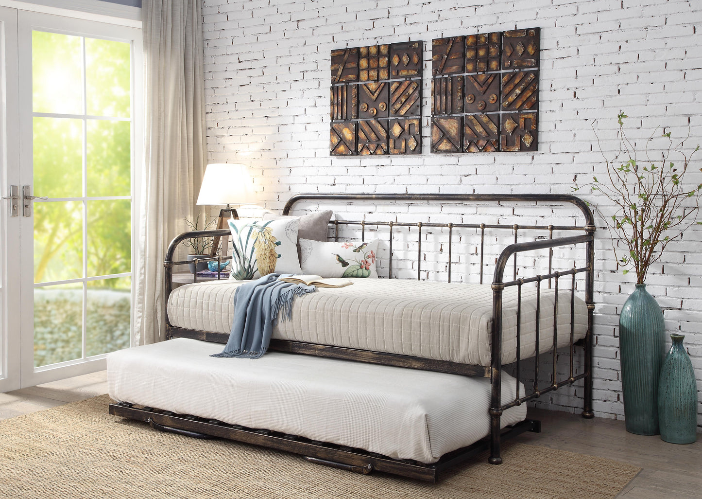 Harlow Brushed Antiqued Metal Day Bed With Trundle