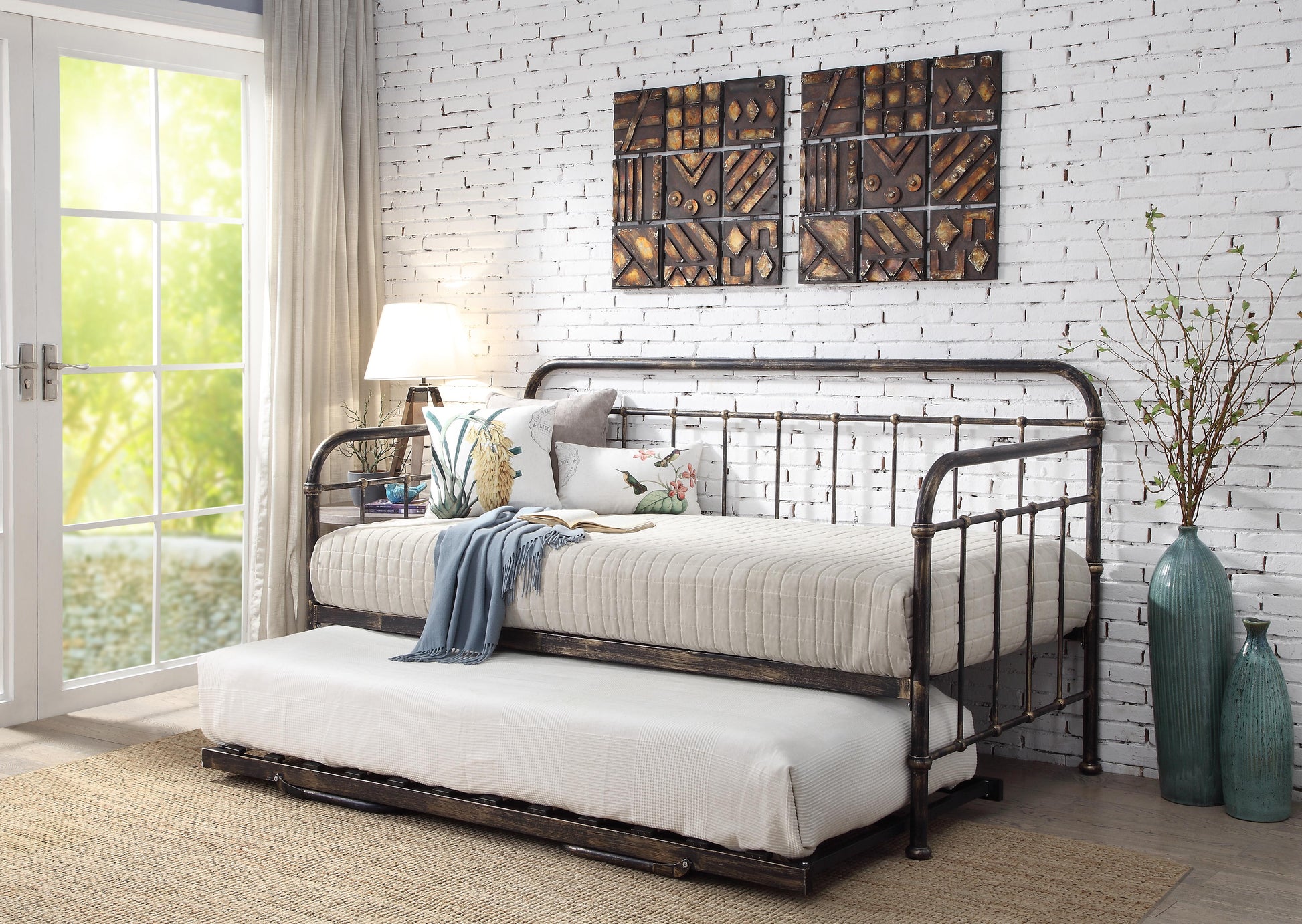 Harlow Brushed Antiqued Metal Day Bed With Trundle