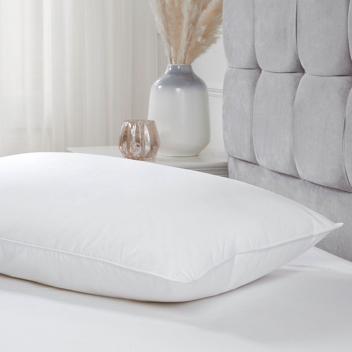 Luxury Feels Like Down Hotel Pillow (Medium)