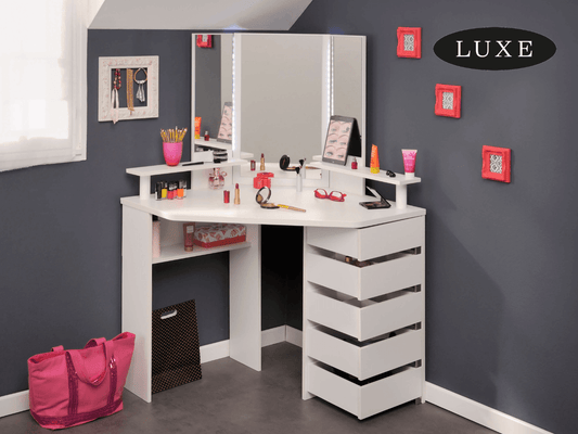 Corner Beauty Bar, White