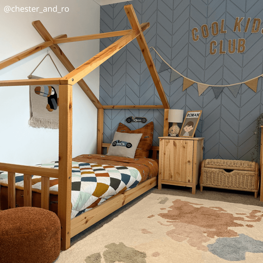Kids Canopy Pine House Bed