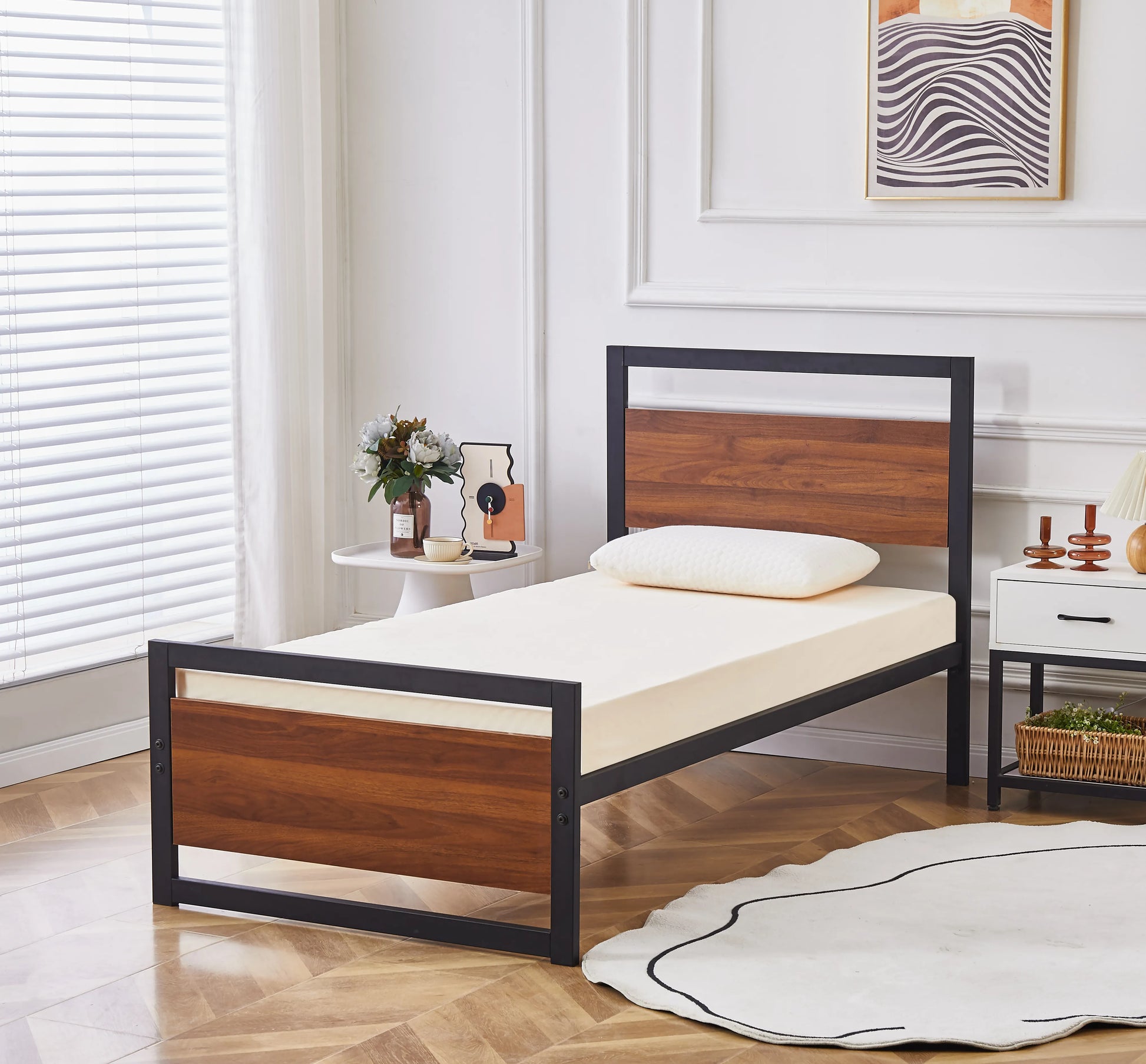 Cresswell Metal and Wooden Bed